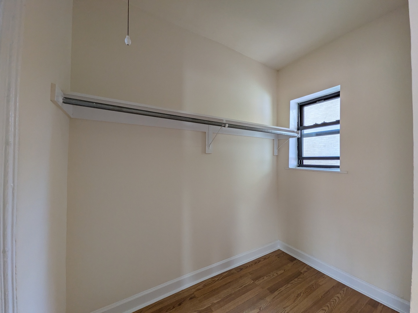 5417 N Kenmore Avenue 411 Property Photo 8