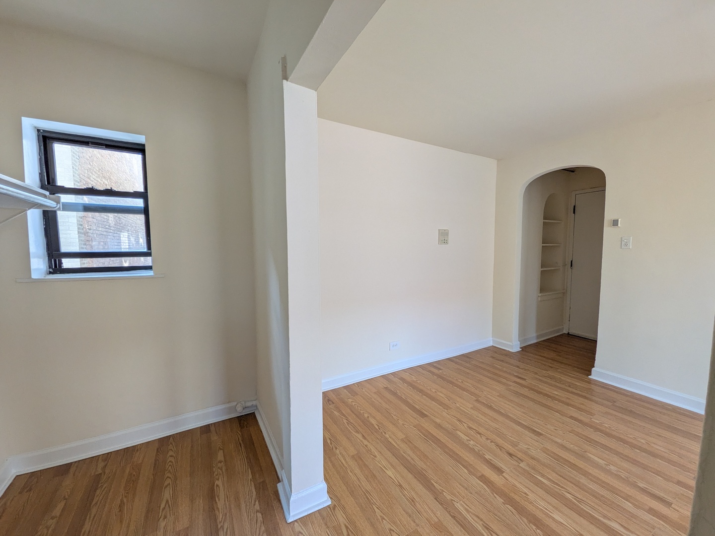 5417 N Kenmore Avenue 411 Property Photo 9