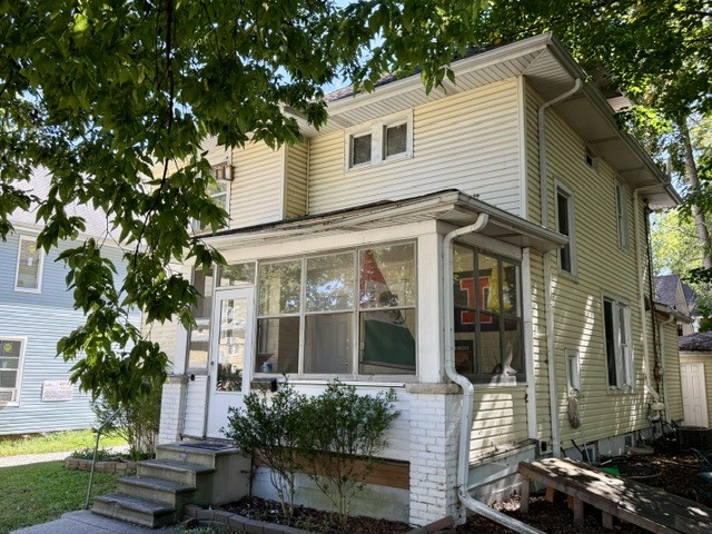 711 W California Avenue Property Photo 1