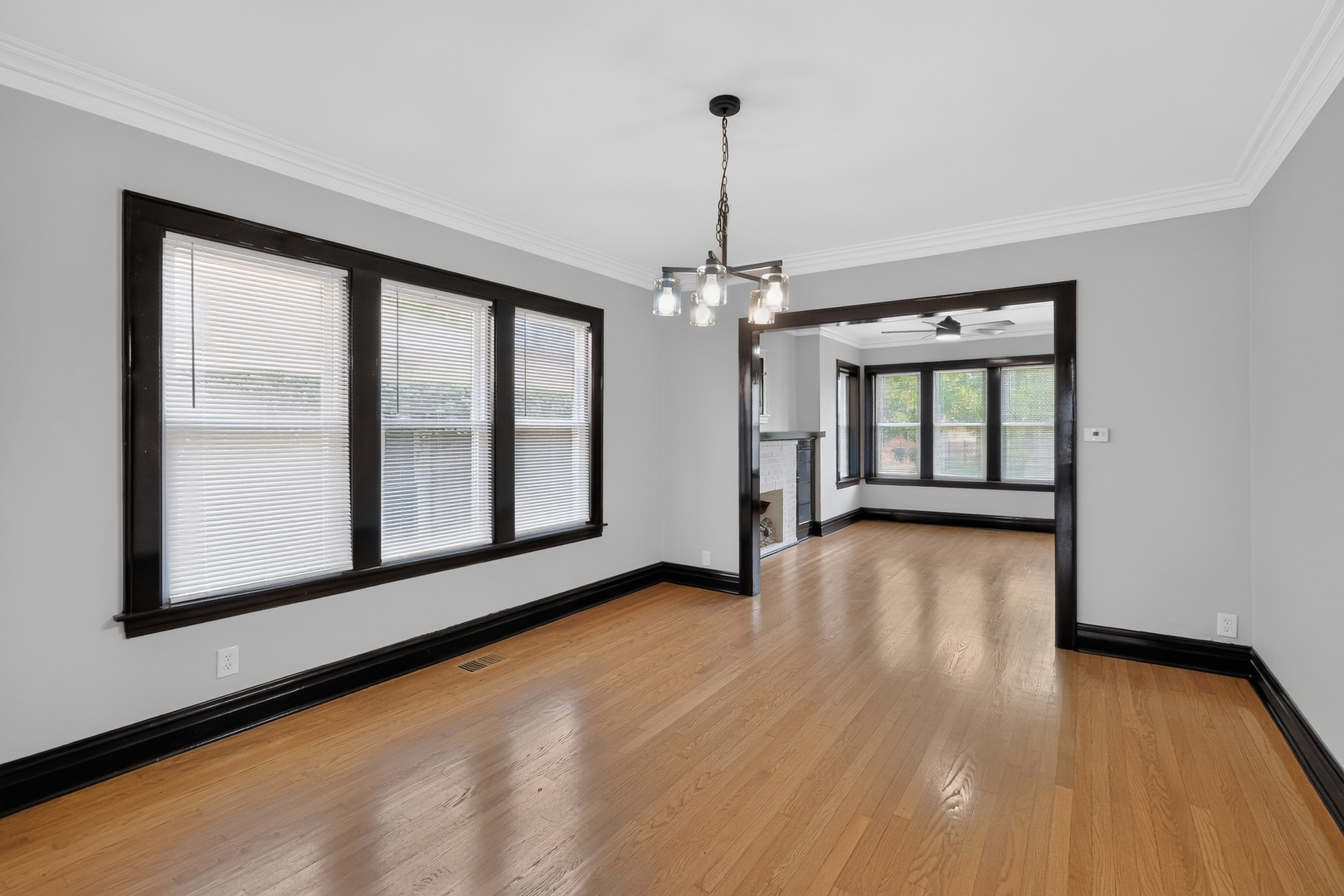 5755 W Eddy Street Property Photo 11