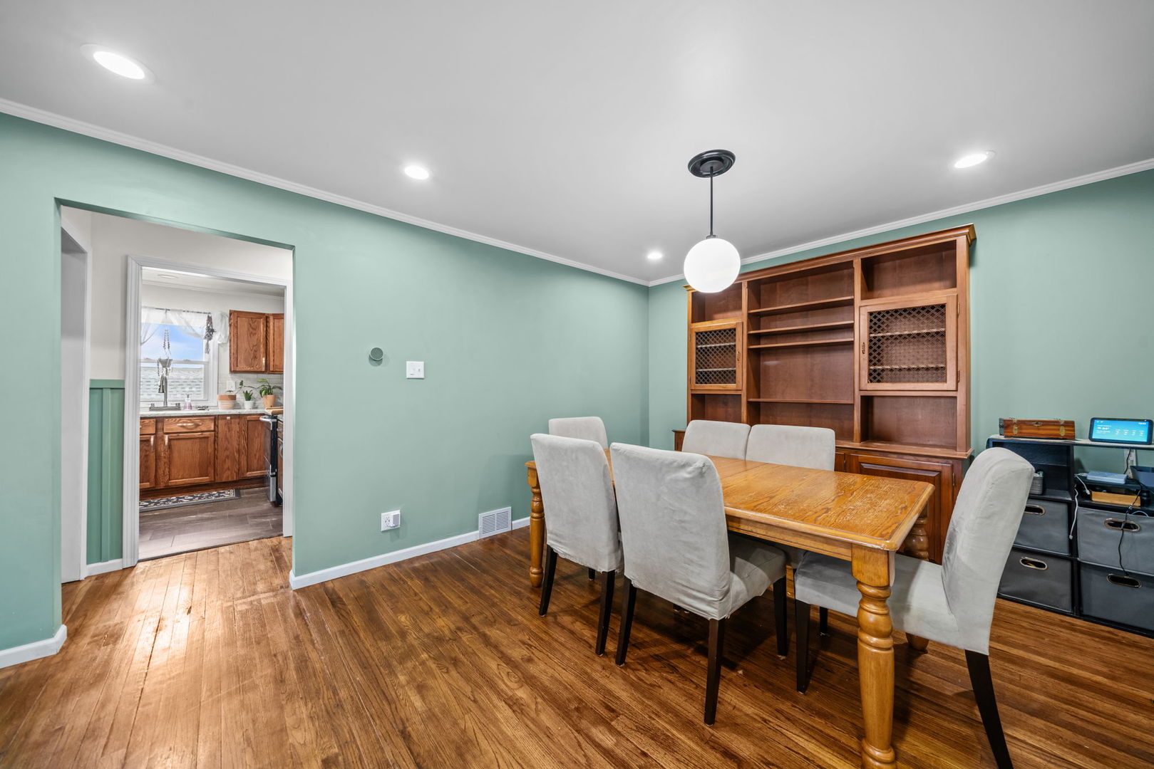 420 E Hitt Street Property Photo 6