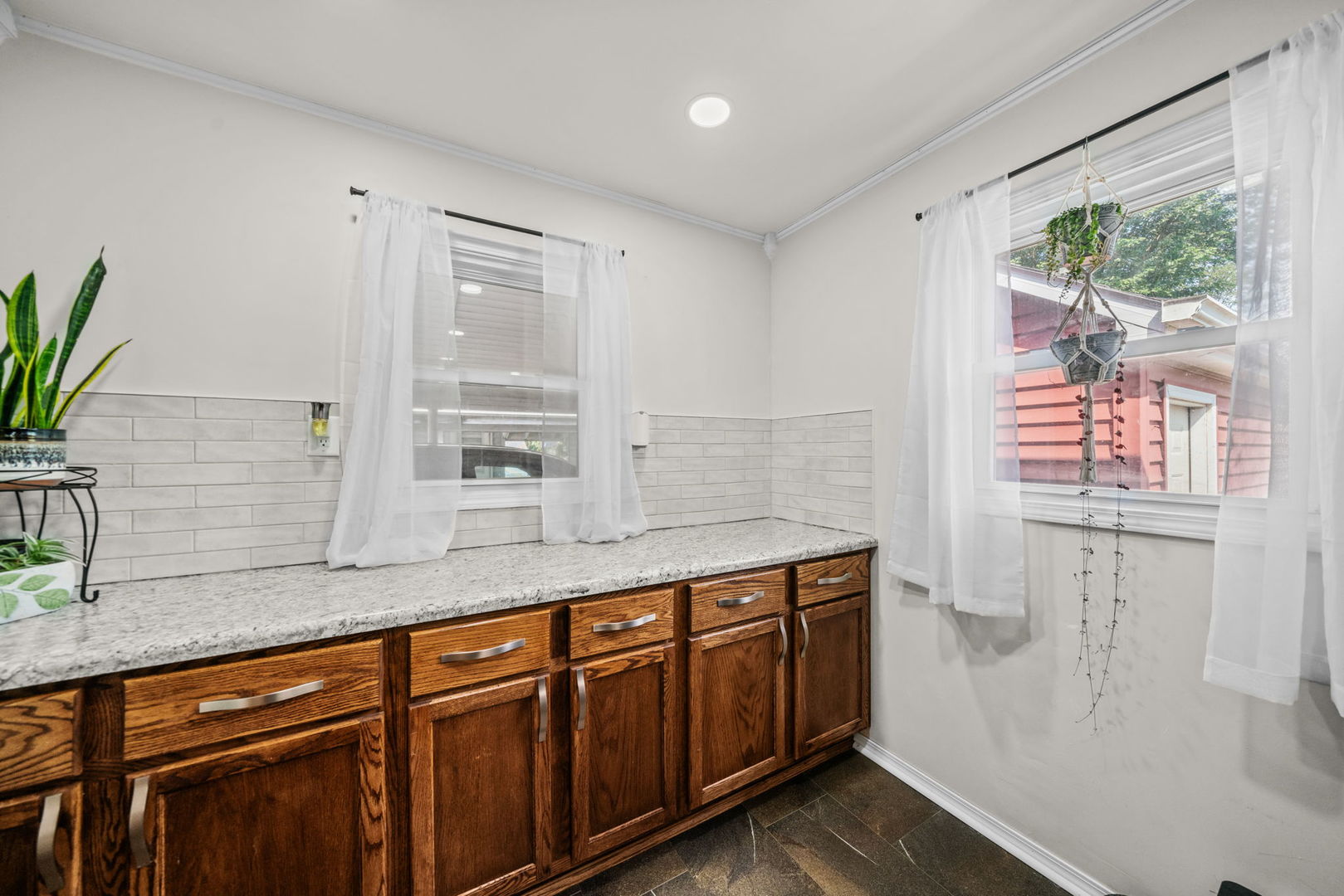 420 E Hitt Street Property Photo 11