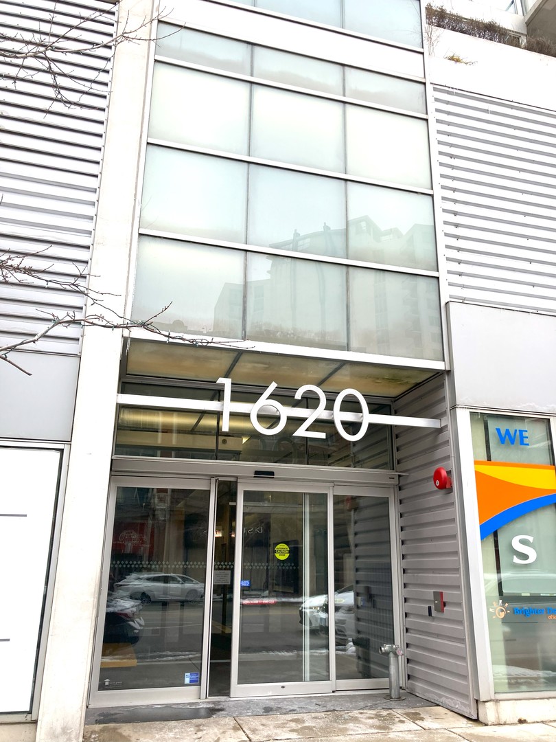 1620 S Michigan Avenue 1105 Property Photo 1