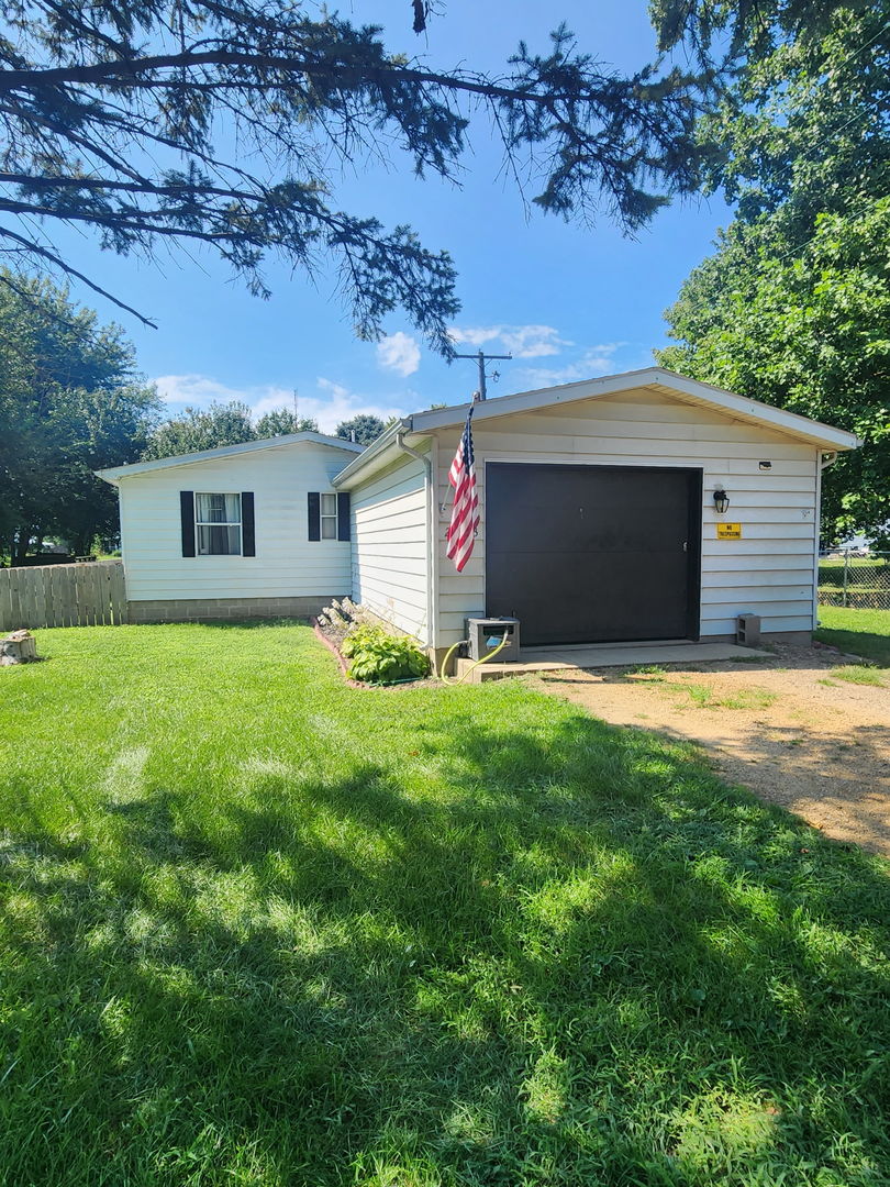 24653 2035 East Street Property Photo 1