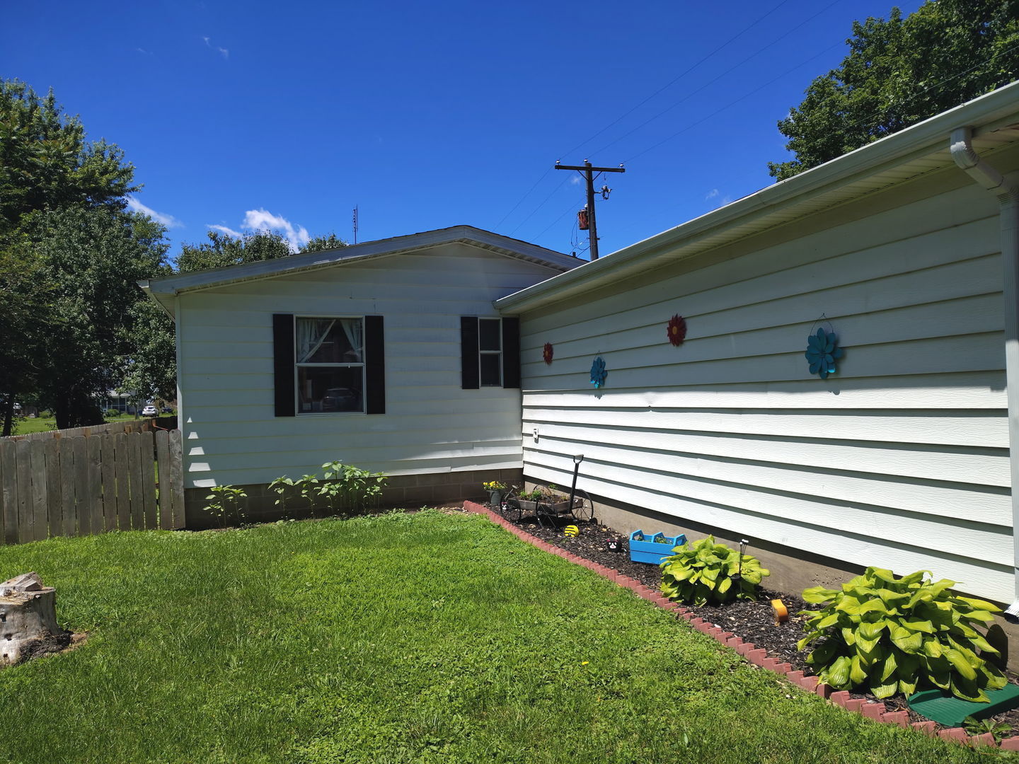 24653 2035 East Street Property Photo 2