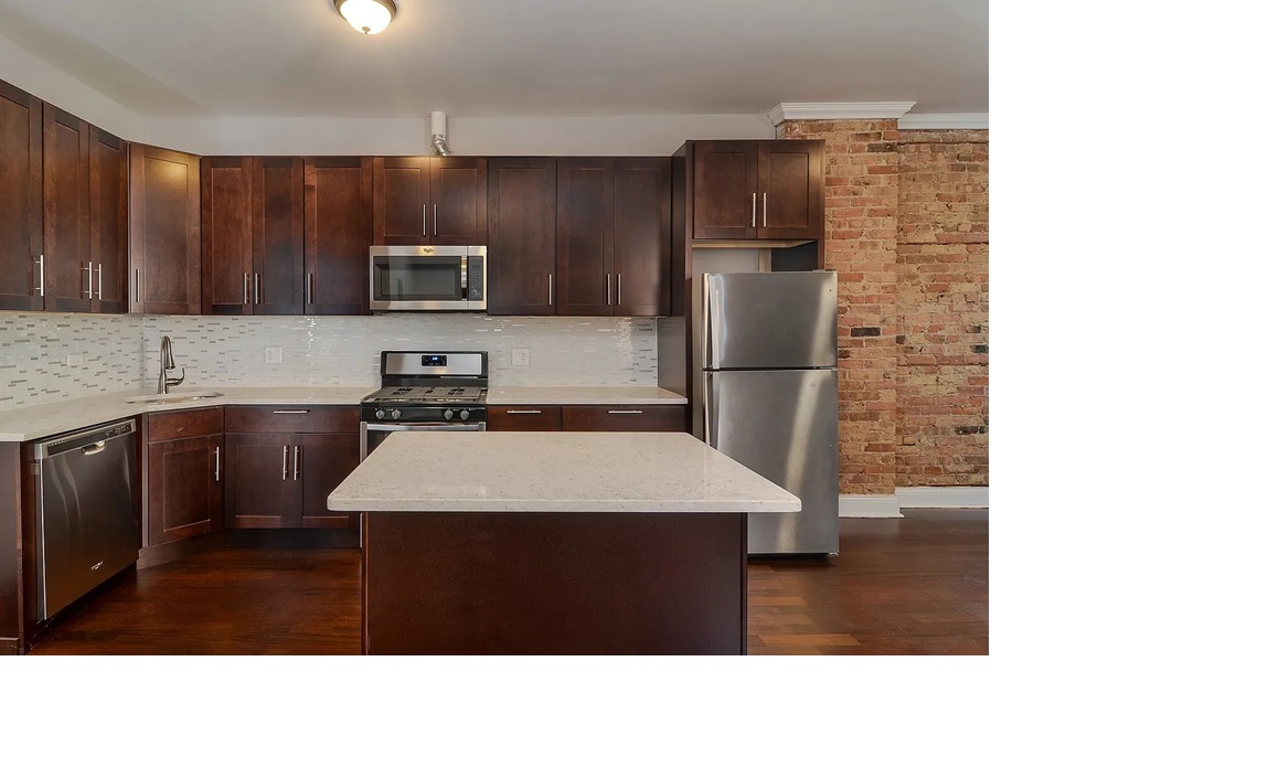 3143 W Warren Boulevard Property Photo 4