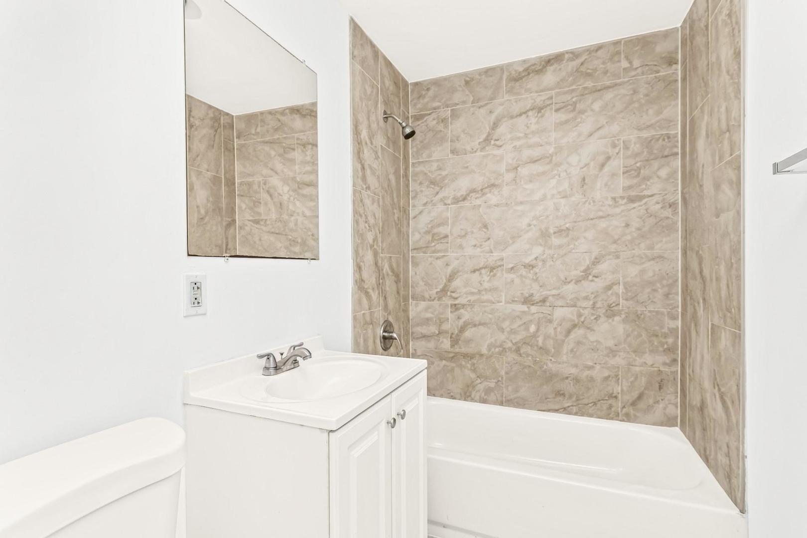 3143 W Warren Boulevard Property Photo 26