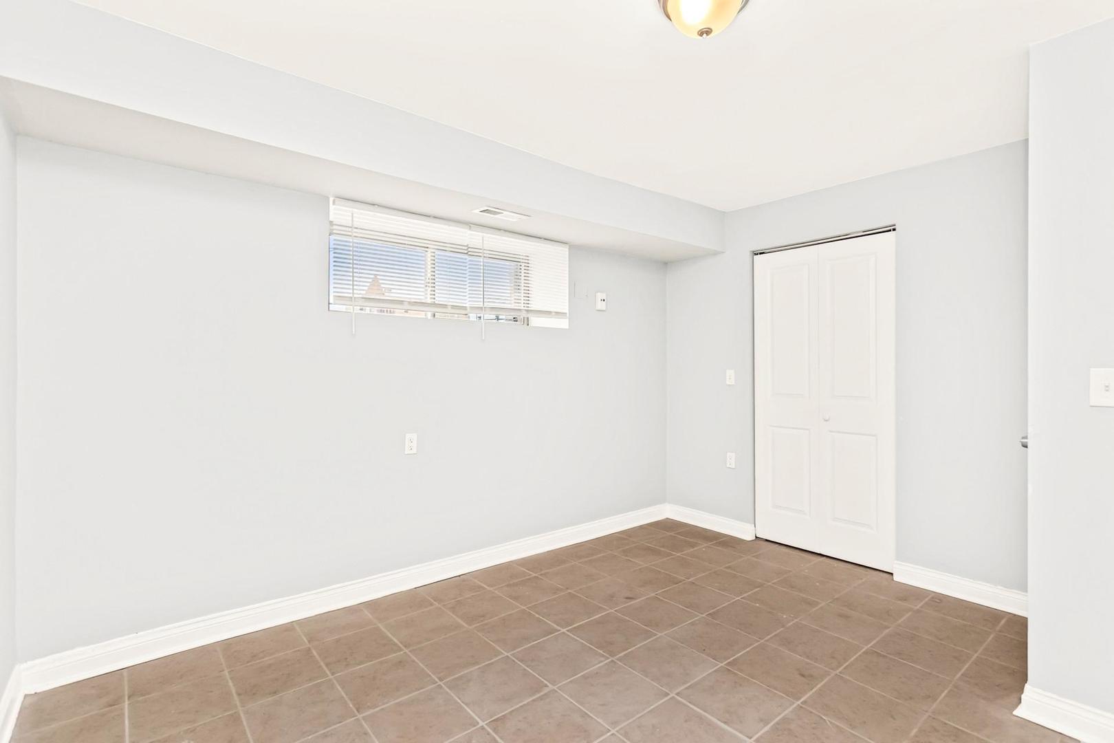 3143 W Warren Boulevard Property Photo 28