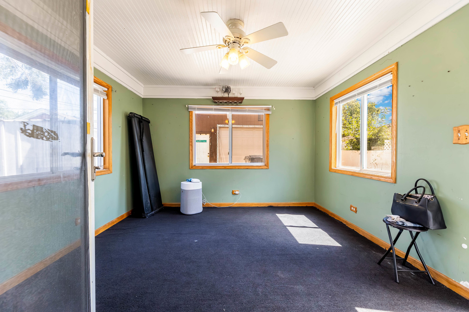 9543 S Mozart Street Property Photo 13