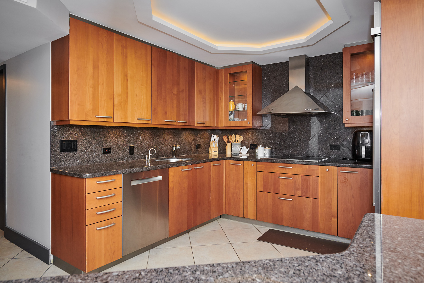 1212 N Lake Shore Drive 24bn Property Photo 14
