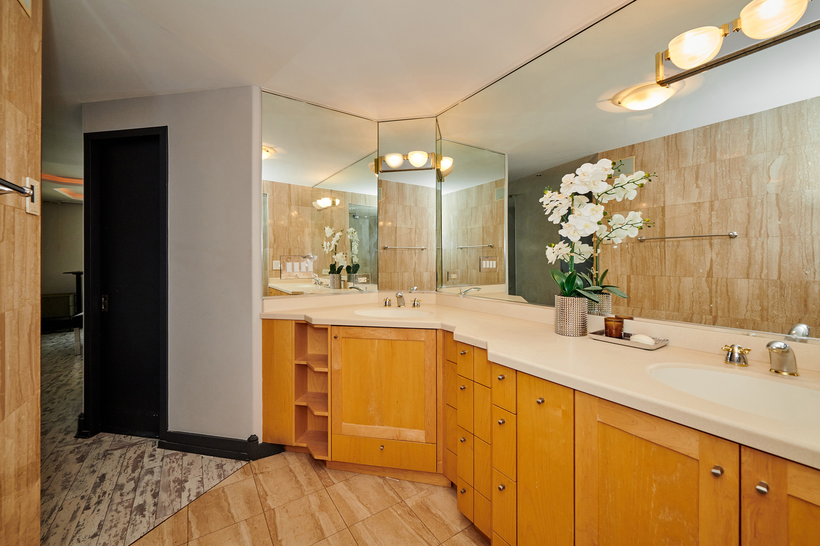 1212 N Lake Shore Drive 24bn Property Photo 27