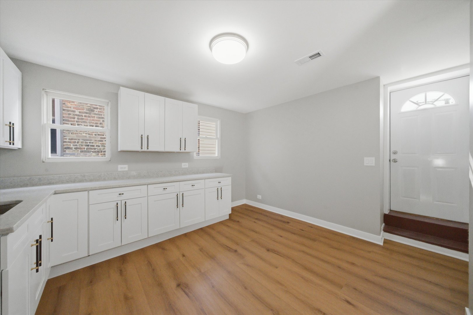 1656 S Troy Street Property Photo 21