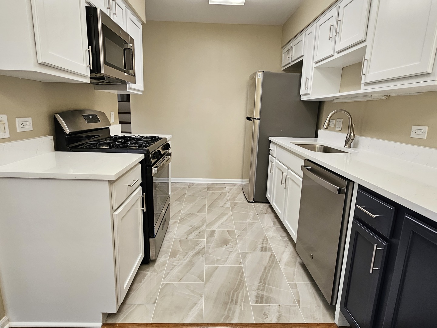 210 Redwood Court Property Photo 8