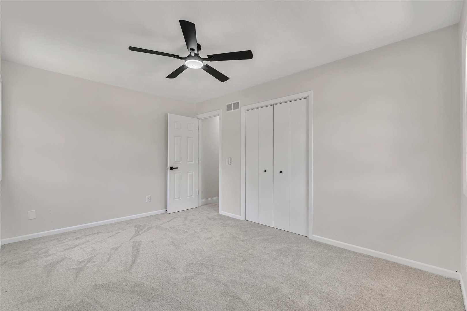 135 Sherwood Drive Property Photo 34