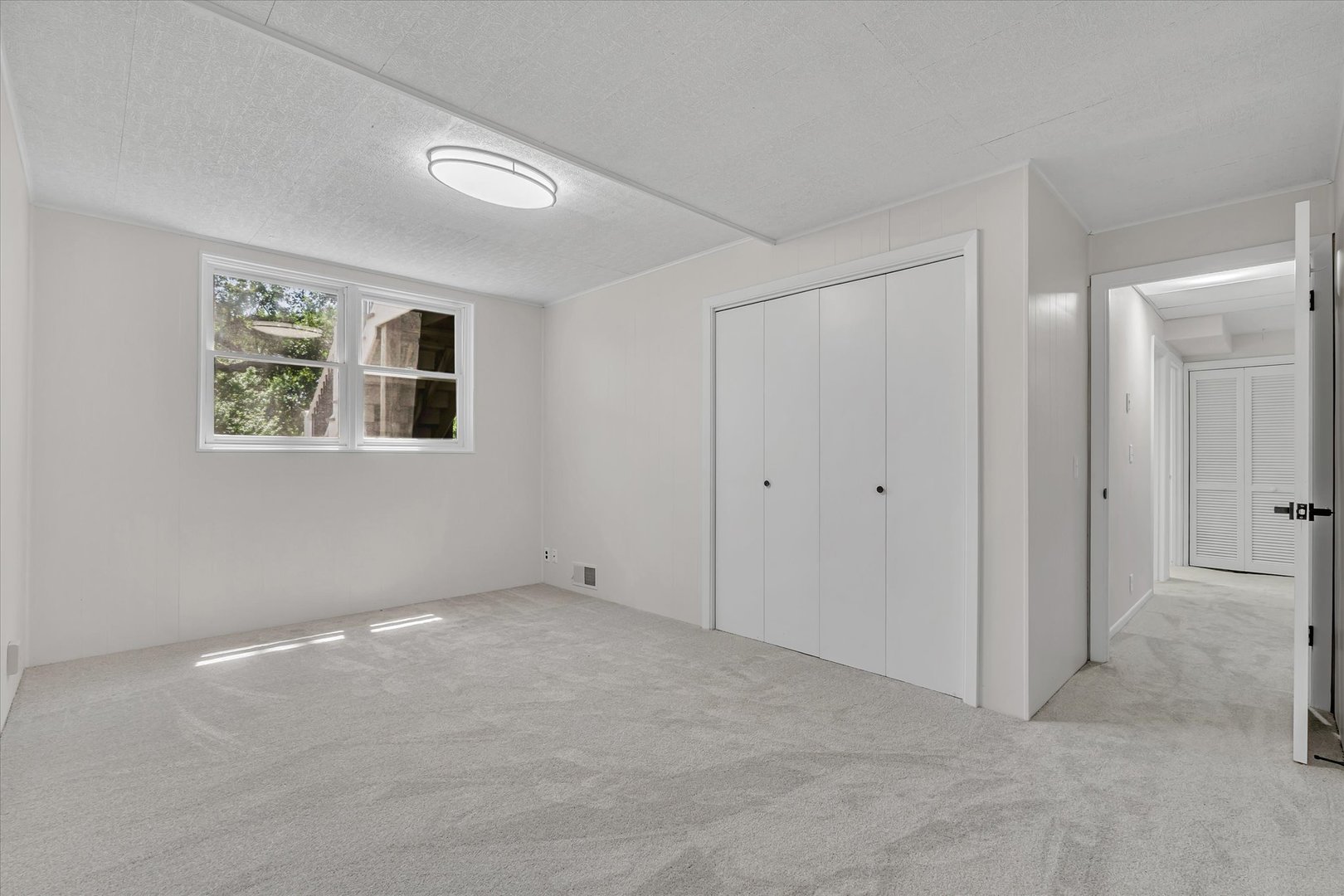 135 Sherwood Drive Property Photo 40