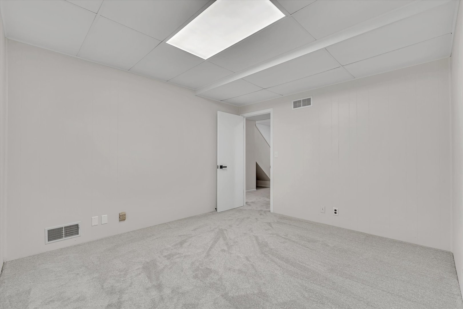 135 Sherwood Drive Property Photo 44