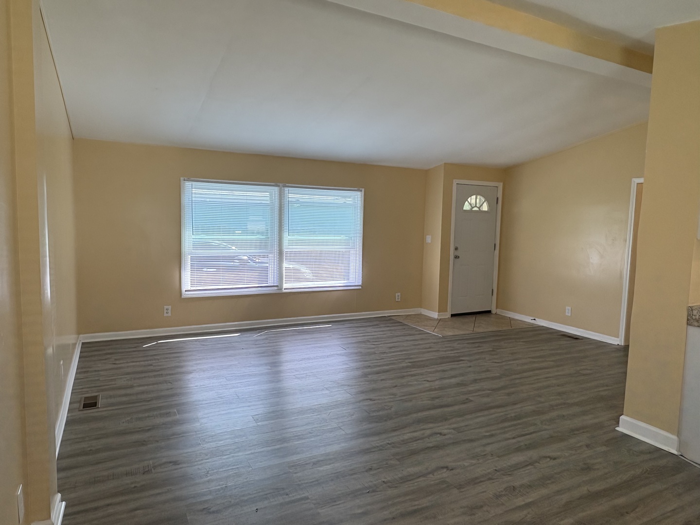 2234 Rush Street Property Photo 3