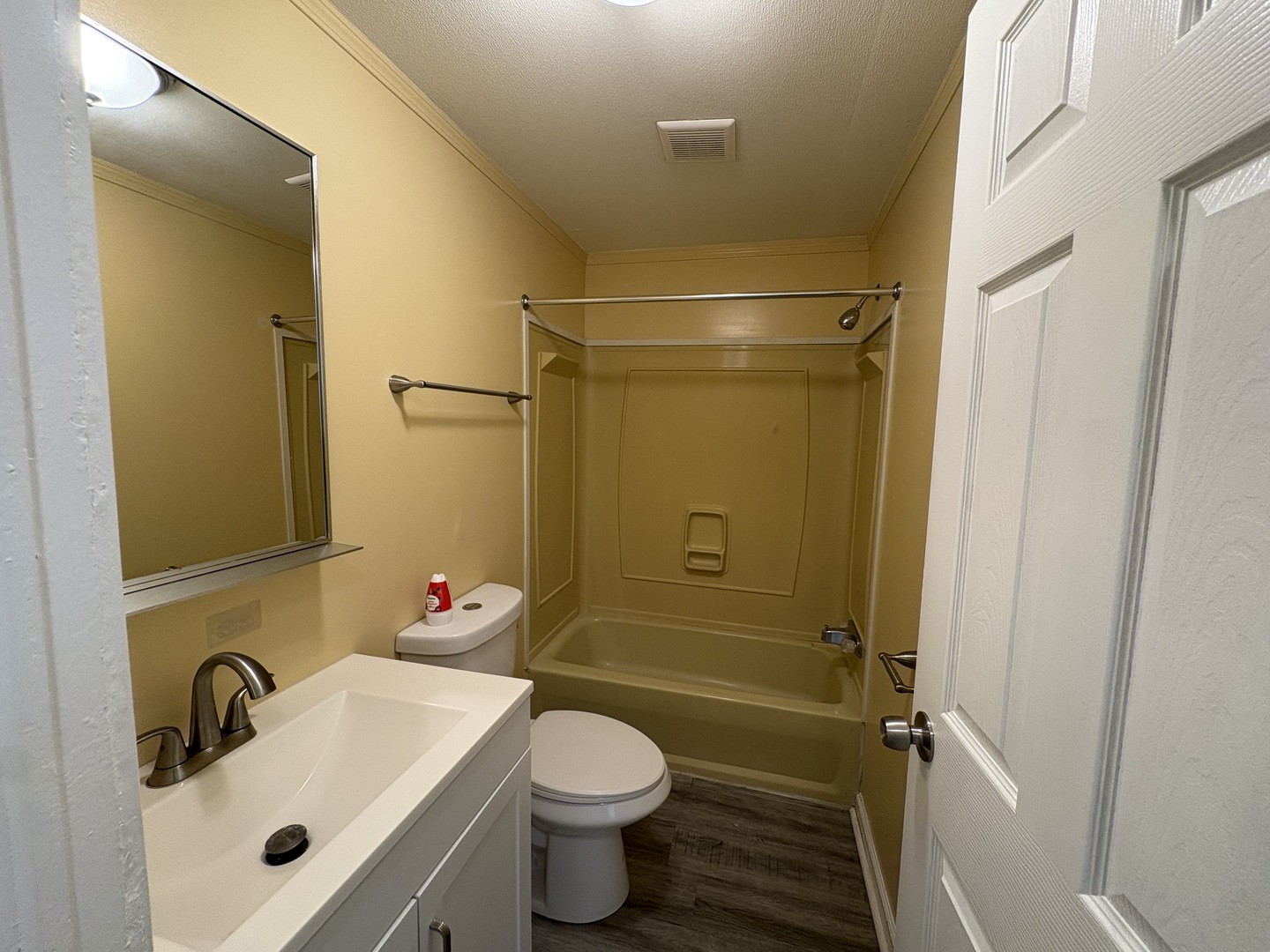 2234 Rush Street Property Photo 7