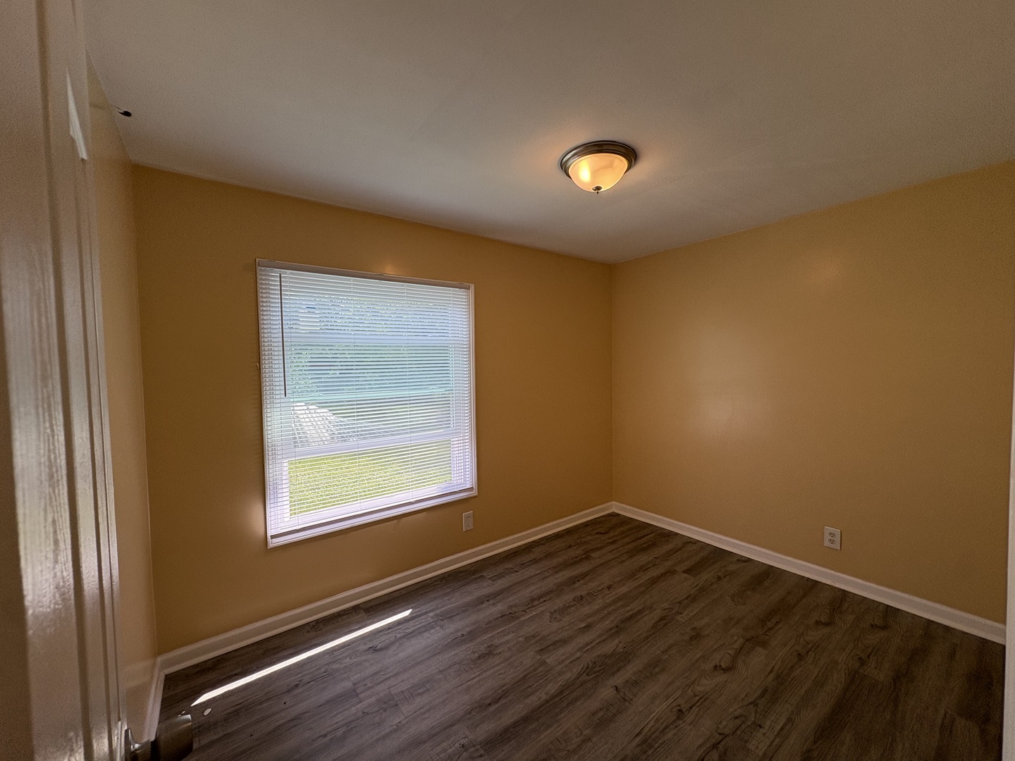 2234 Rush Street Property Photo 8