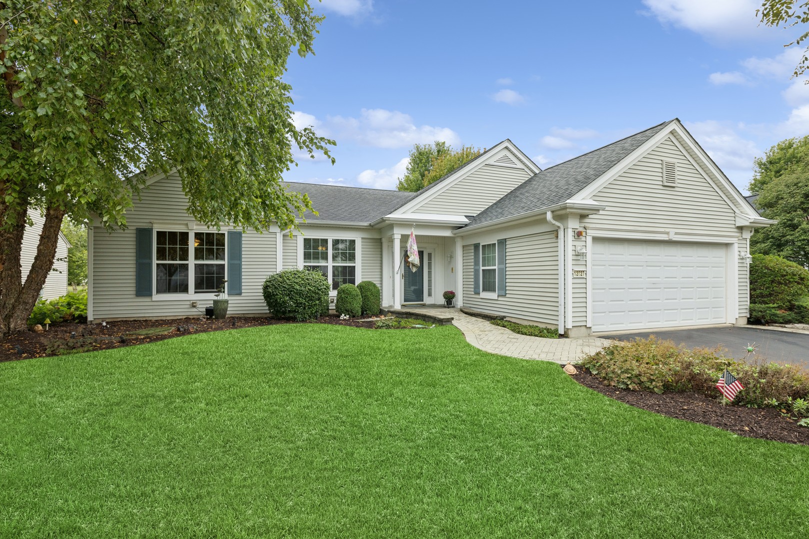 12827 Tahoe Drive Property Photo 1