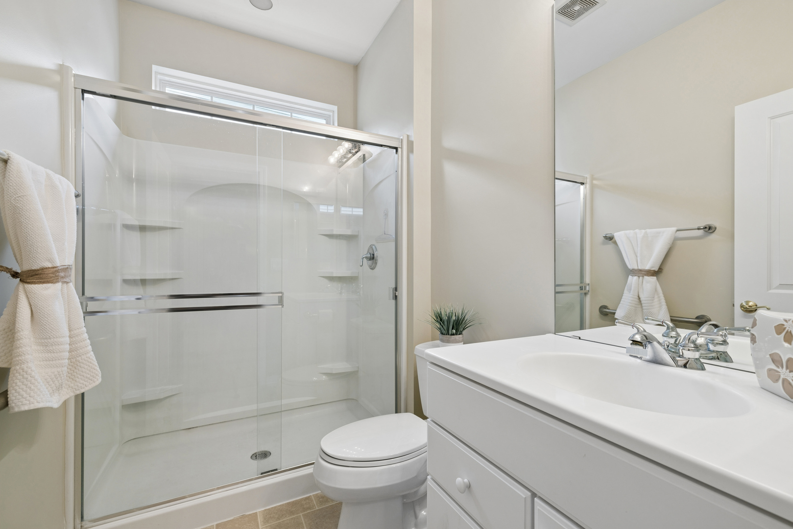 12827 Tahoe Drive Property Photo 7