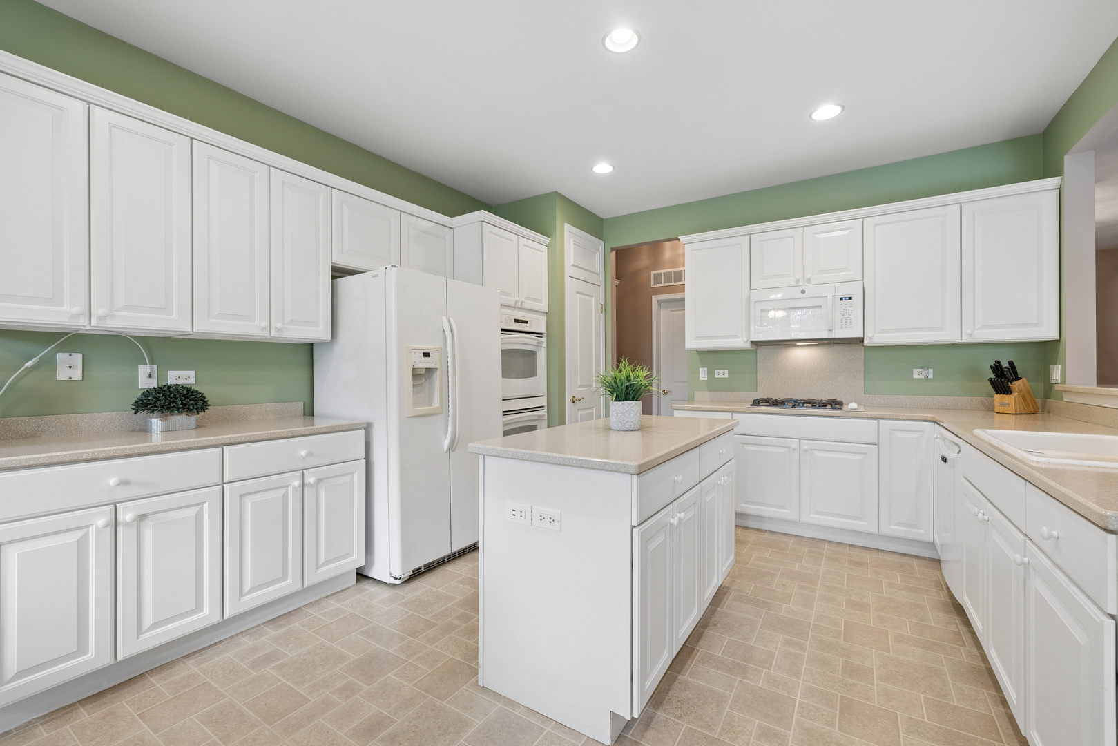 12827 Tahoe Drive Property Photo 16