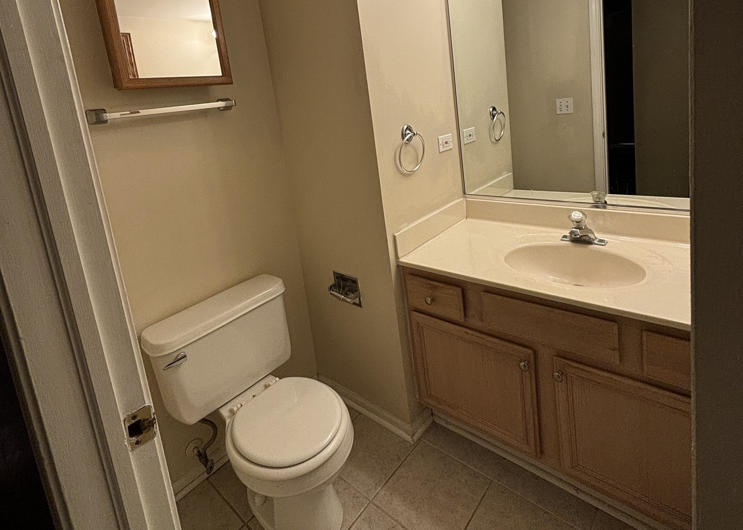 2081 Litchfield Lane Property Photo 7