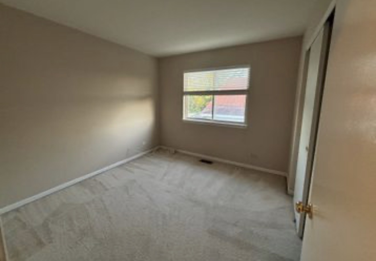 2081 Litchfield Lane Property Photo 11