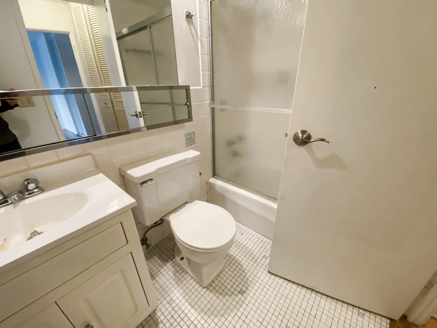 516 W Melrose Street 403 Property Photo 5