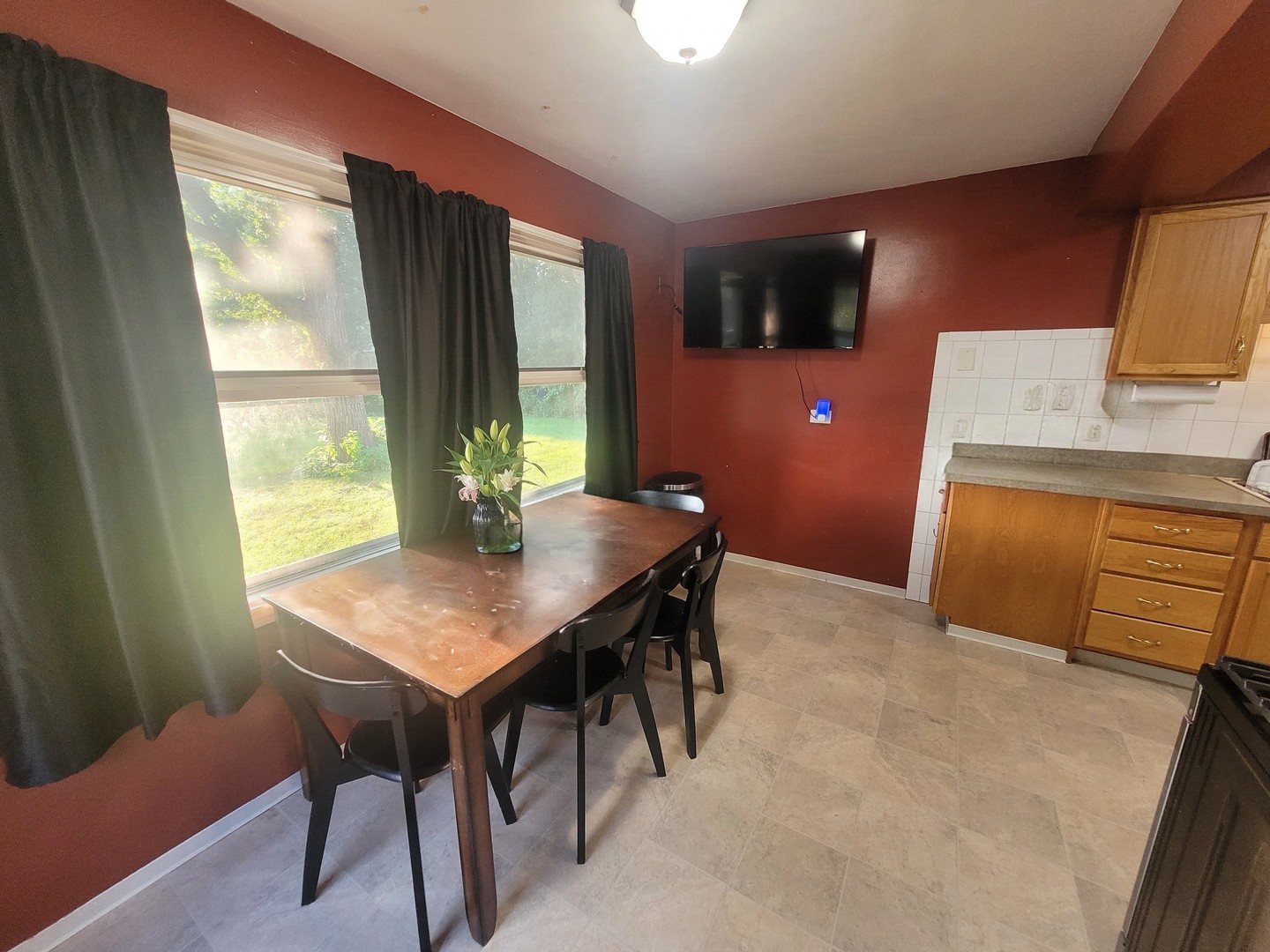 7435 Banks Street Property Photo 11