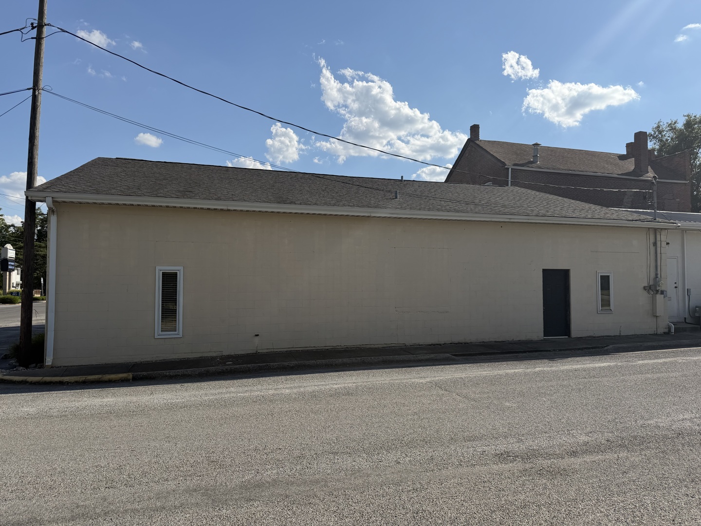 15 N Locust Street Property Photo 3
