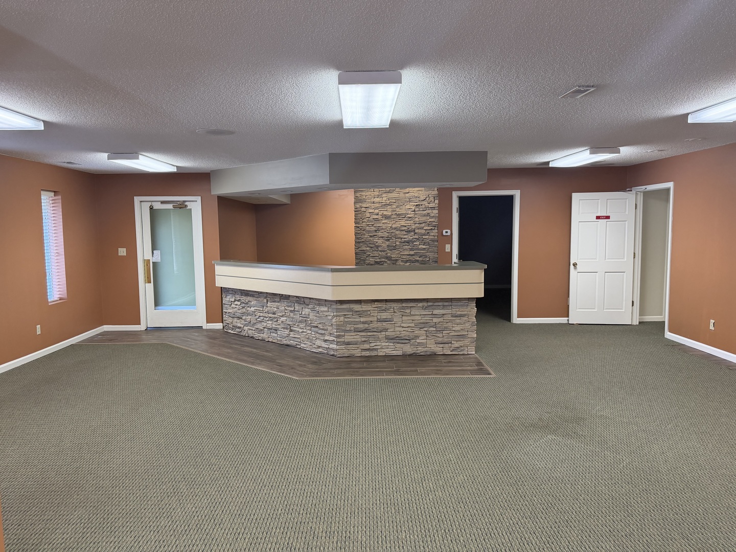 15 N Locust Street Property Photo 7