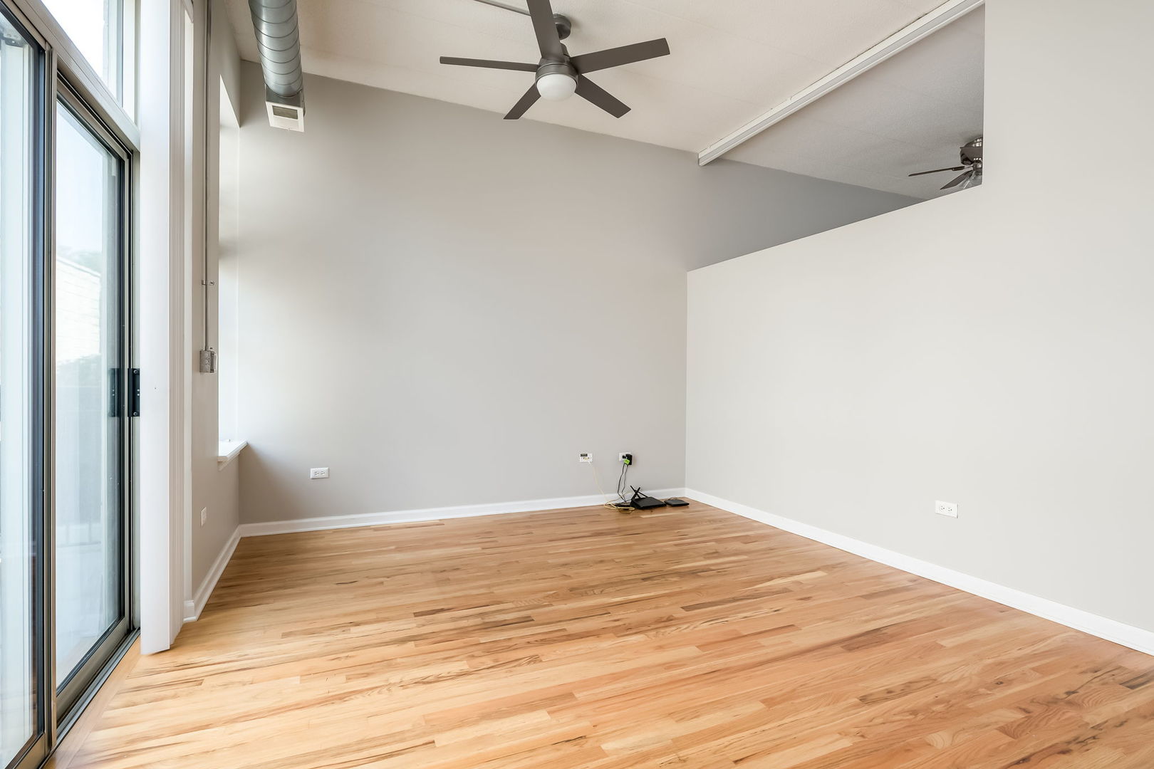 1919 S Michigan Avenue 403 Property Photo 5