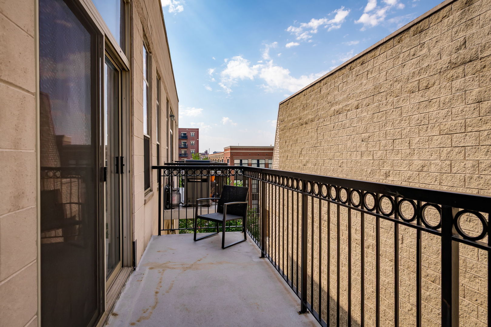 1919 S Michigan Avenue 403 Property Photo 19