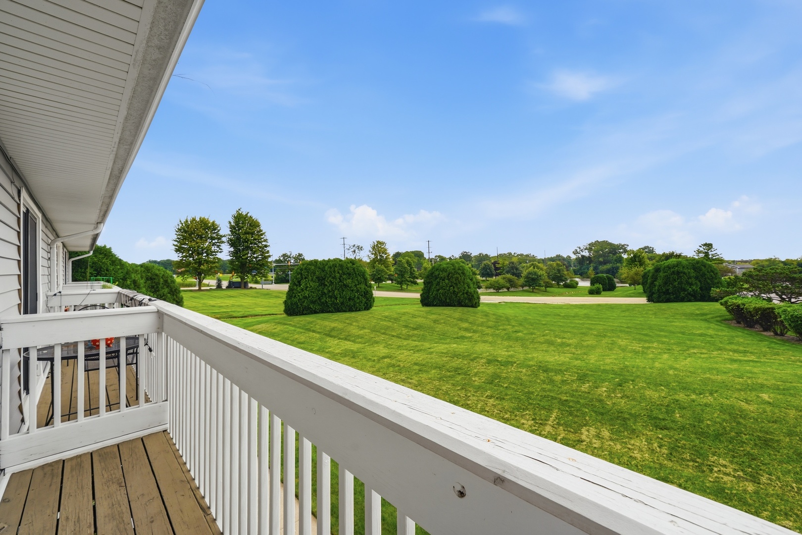 17438 W Chestnut Lane Property Photo 9