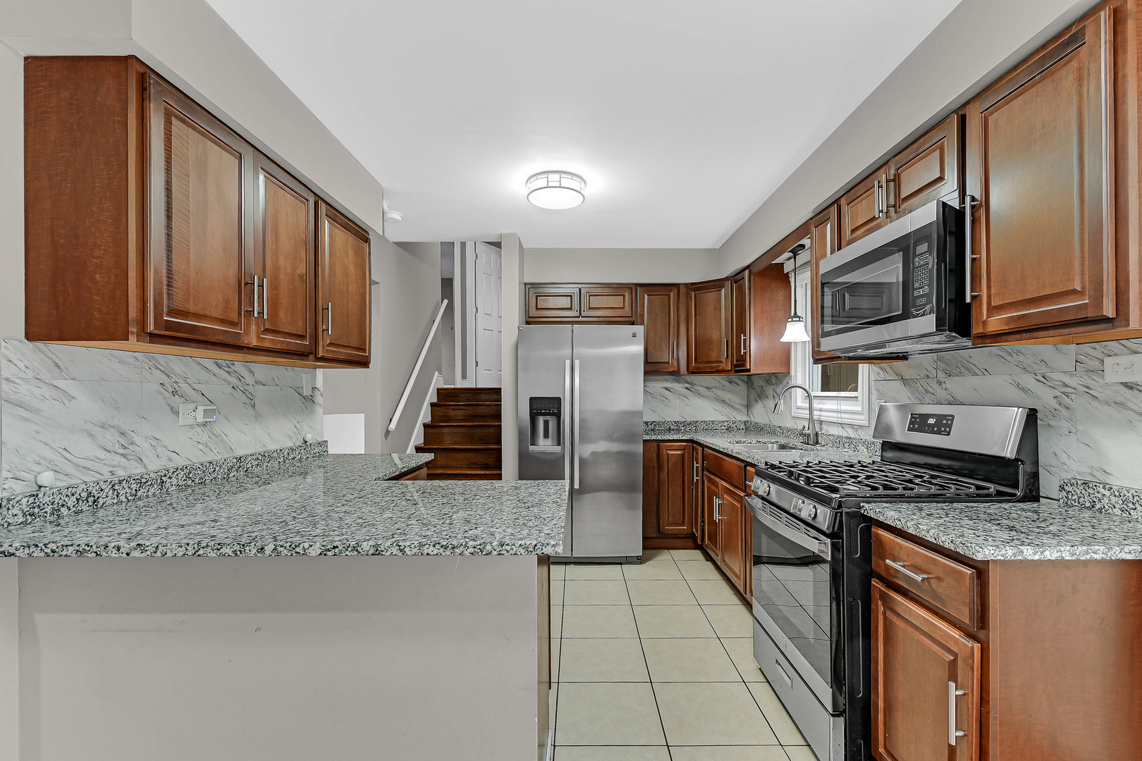 4340 Mann Street Property Photo 6