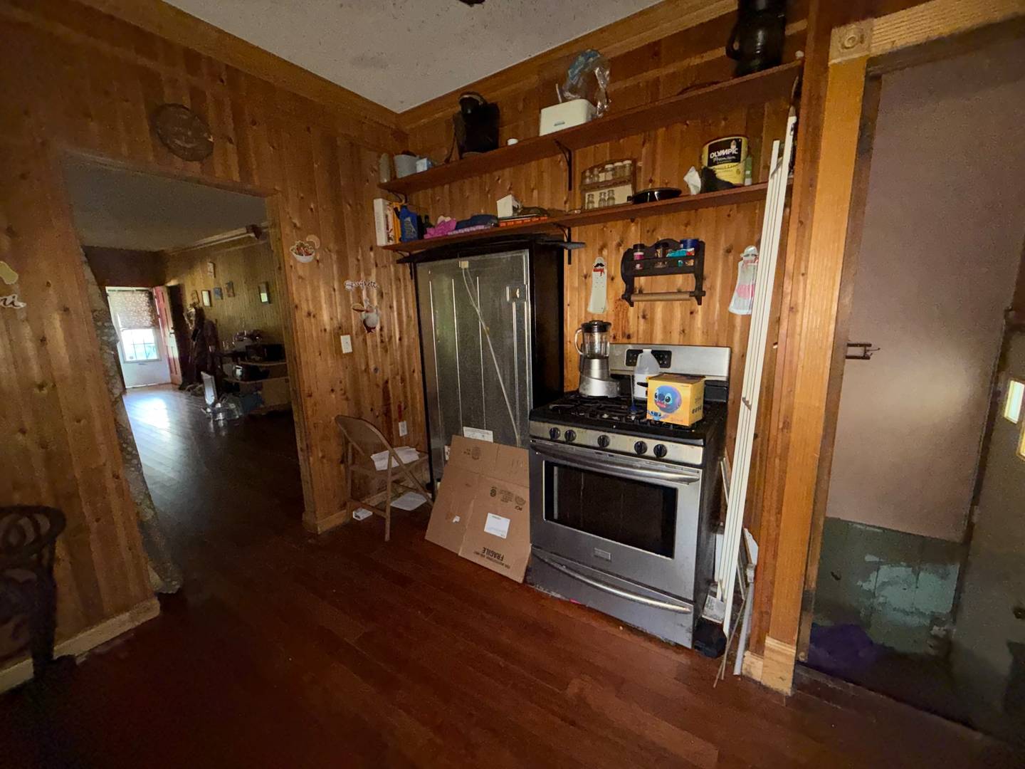 933 E Madison Street Property Photo 5