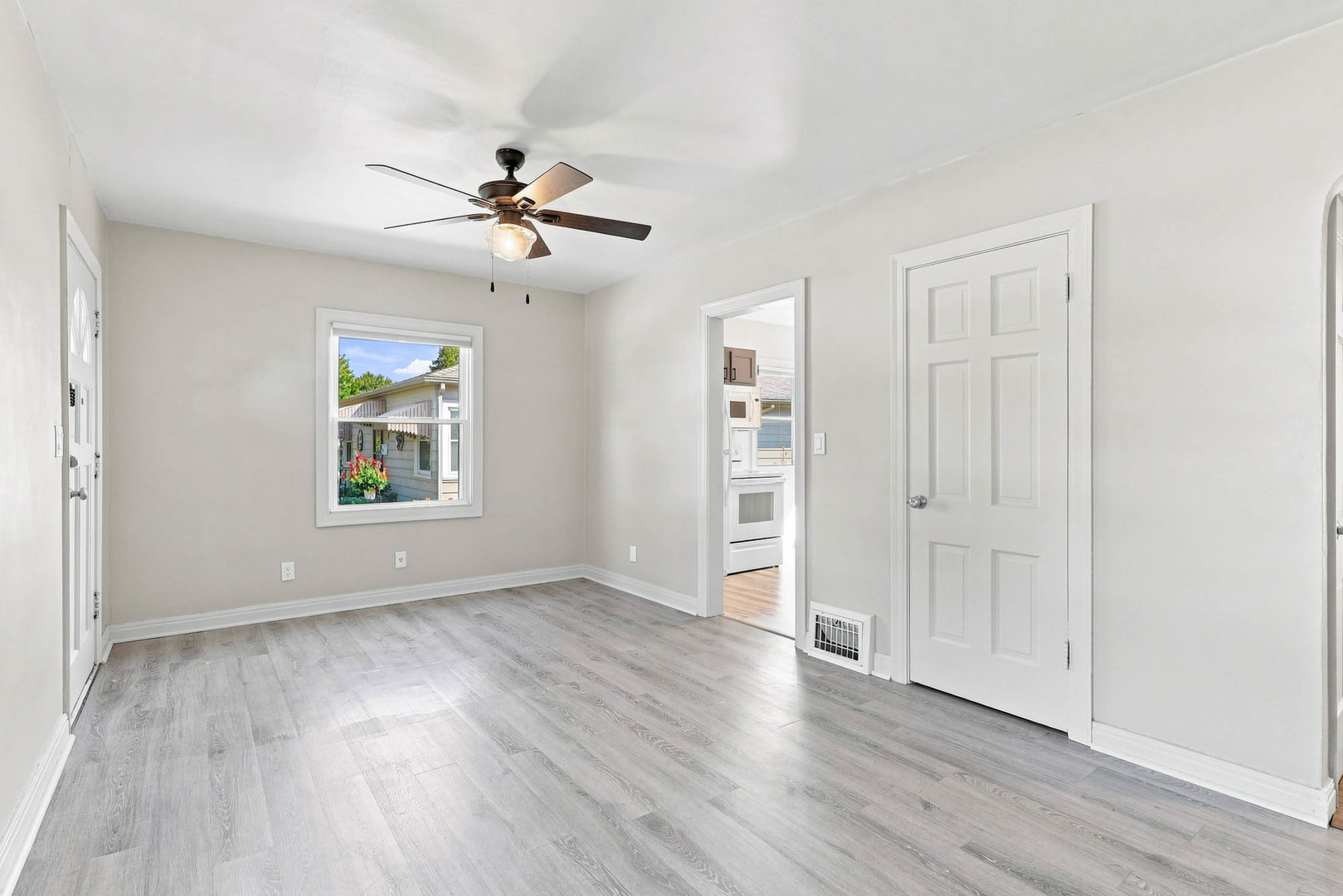 3714 12th Street Property Photo 6