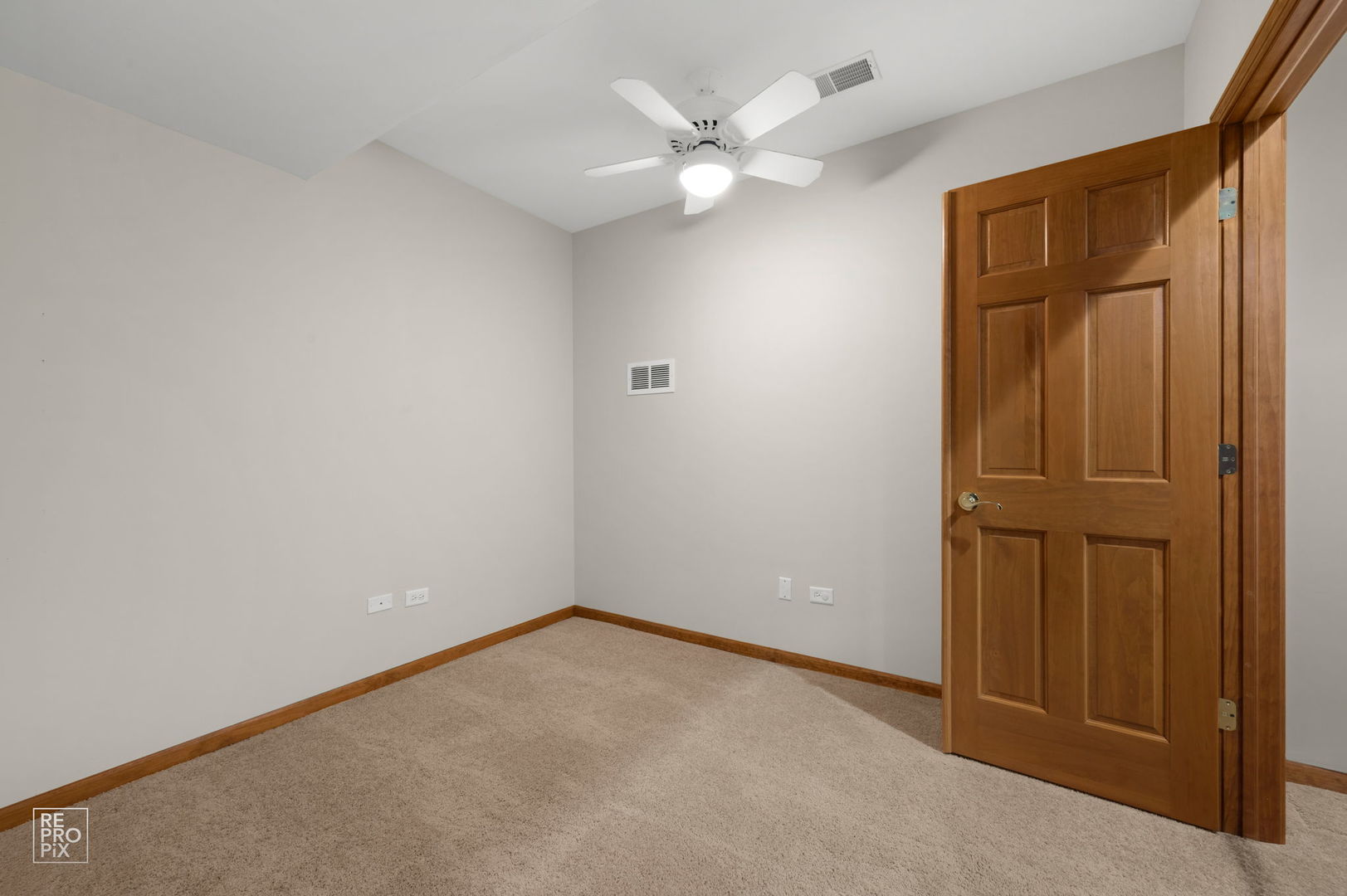 927 Winners Cup Court Property Photo 16