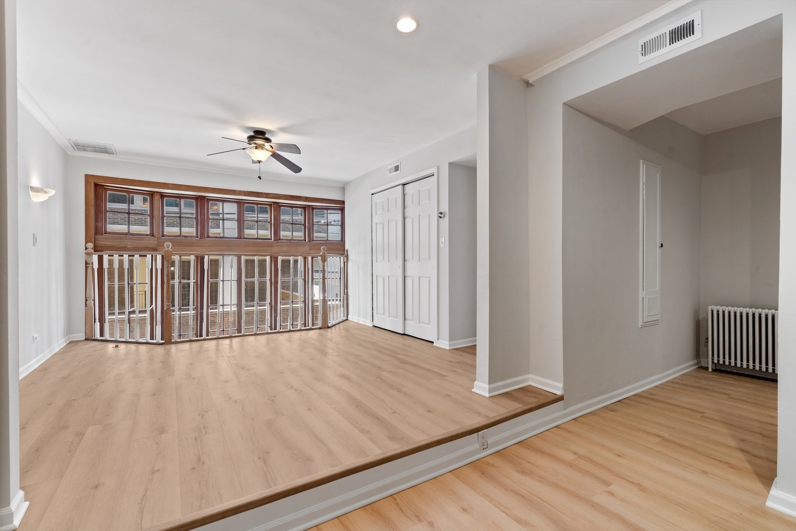 50 W Schiller Street 1g Property Photo 8