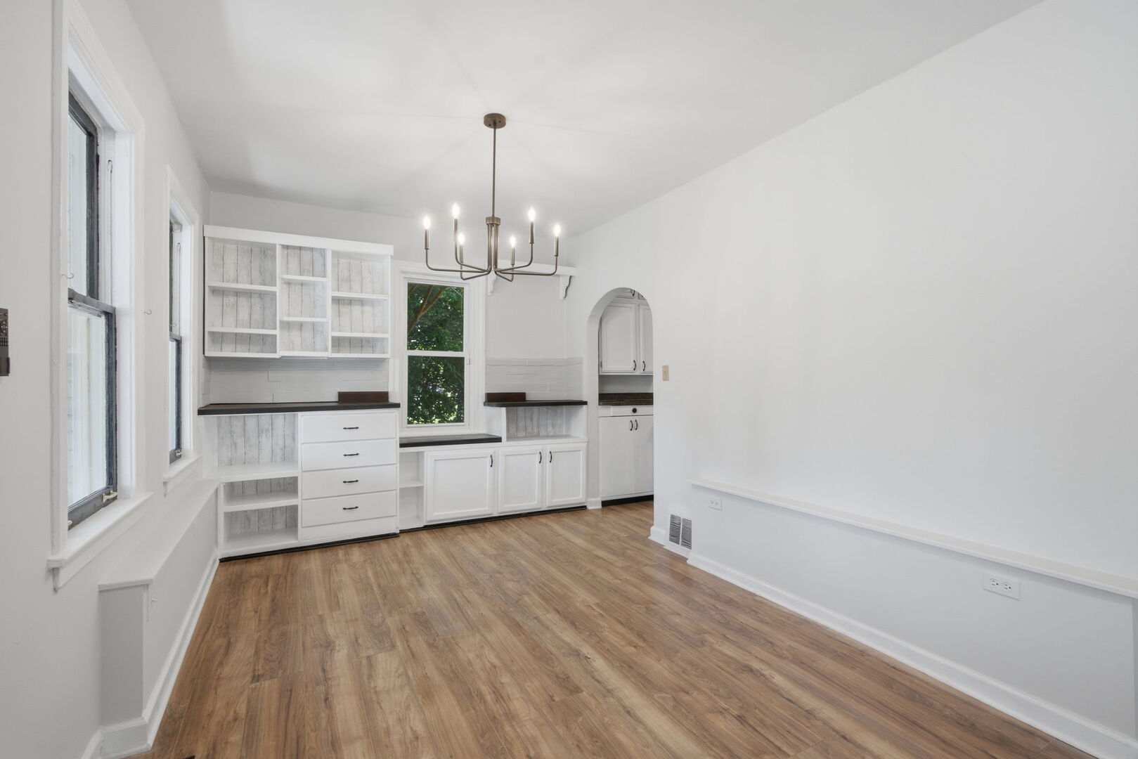 10730 S Ridgeland Street Property Photo 4