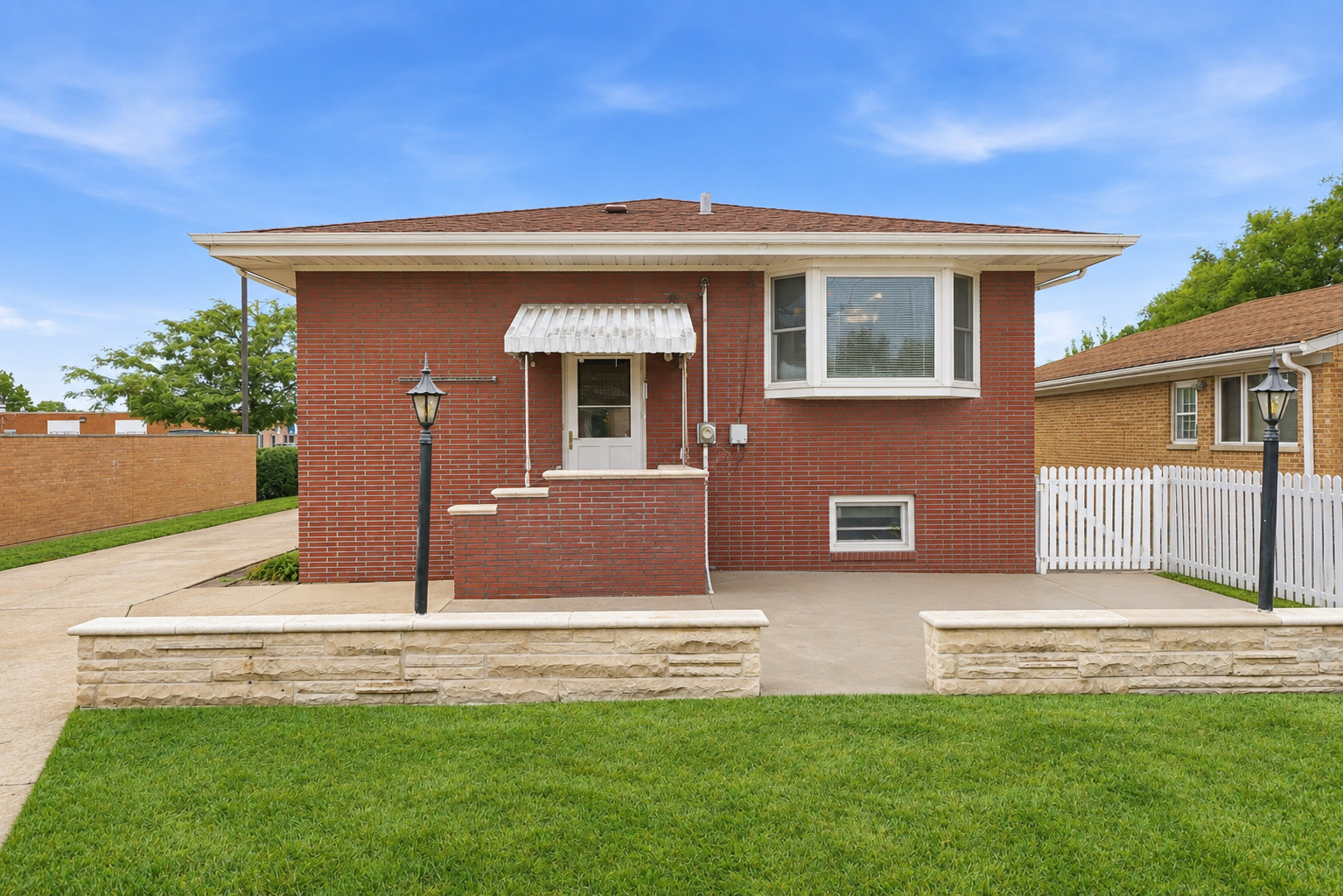 9429 Major Avenue Property Photo 4