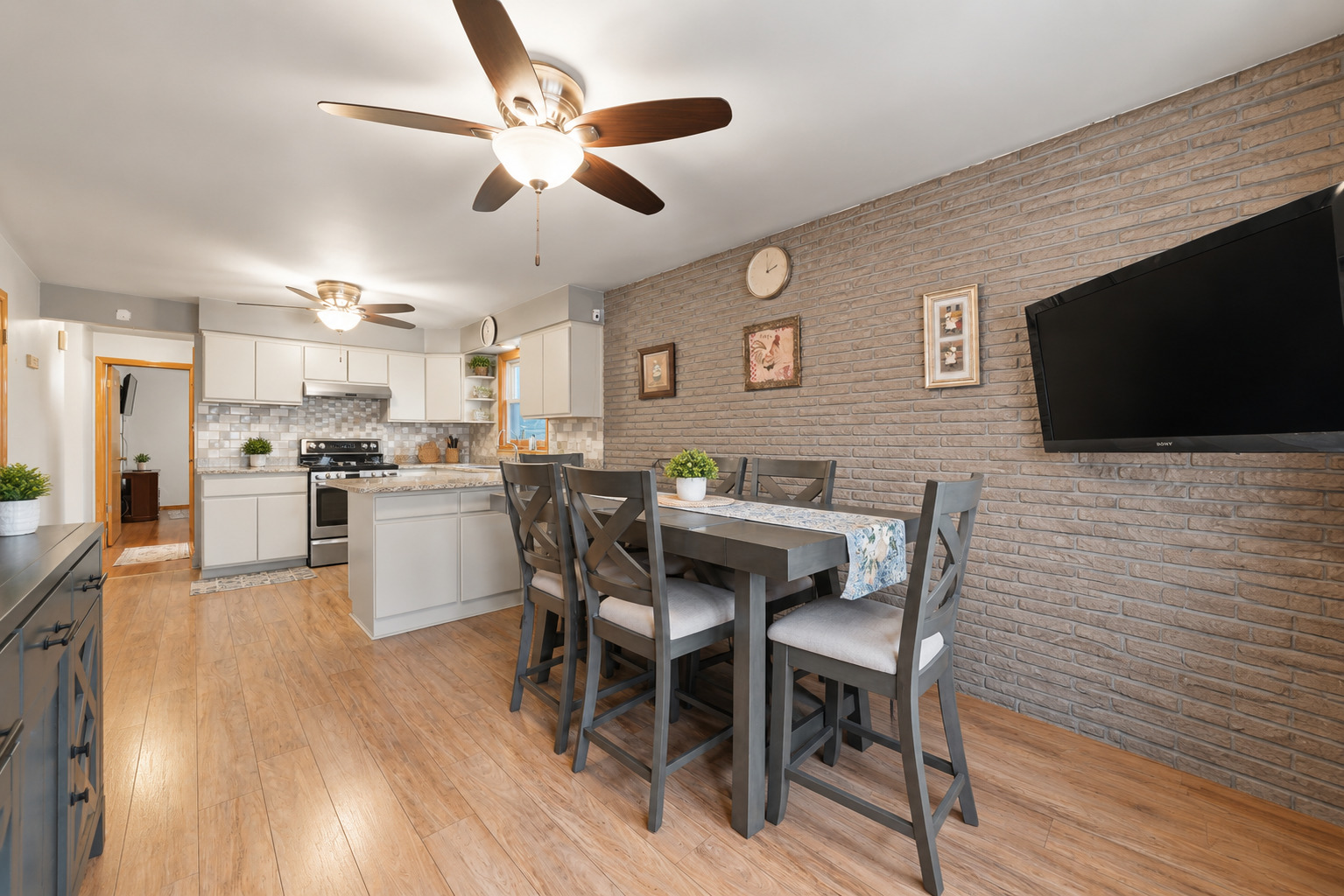 9429 Major Avenue Property Photo 14