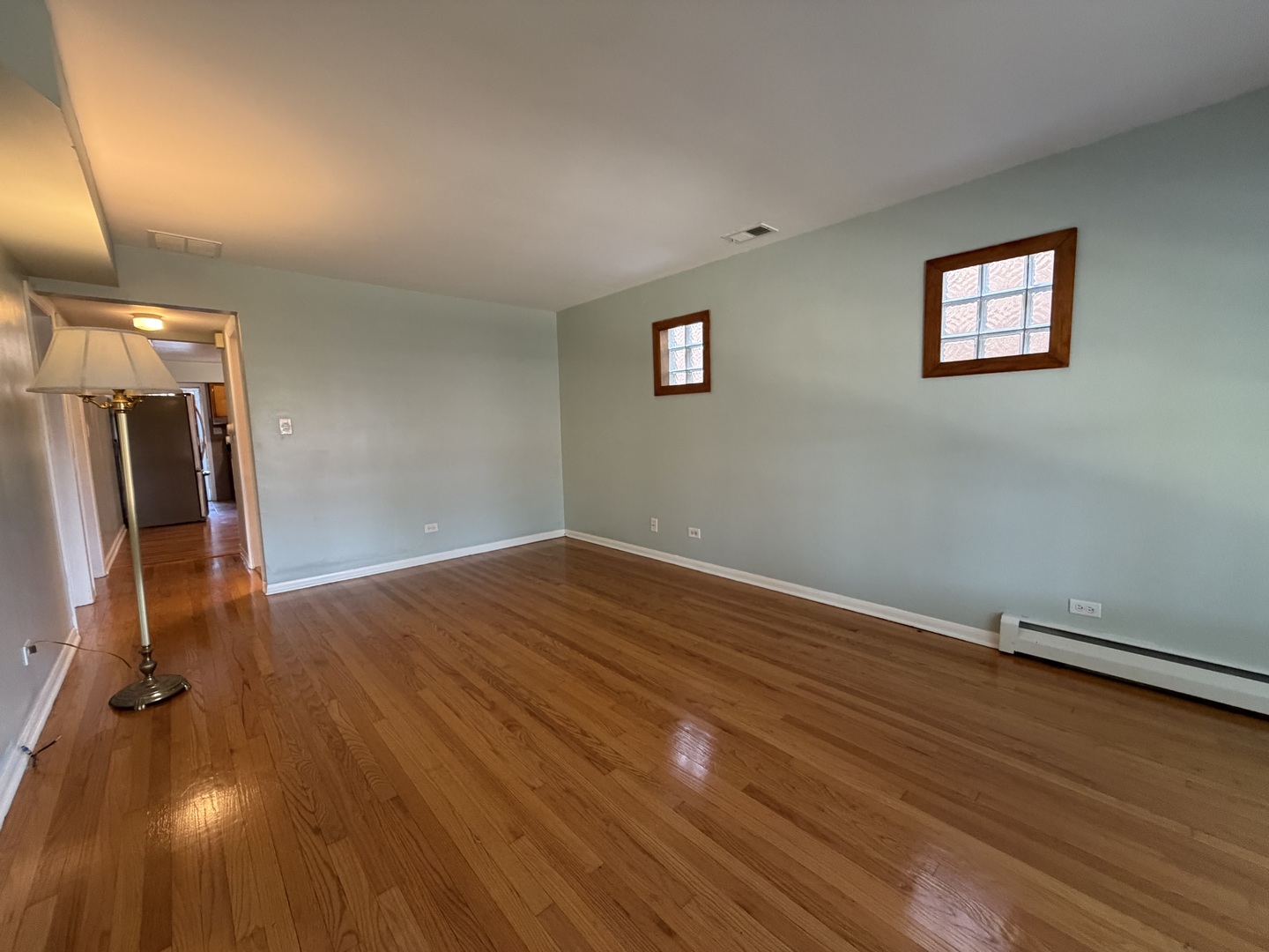 2023 W Balmoral Avenue 1 Property Photo 7