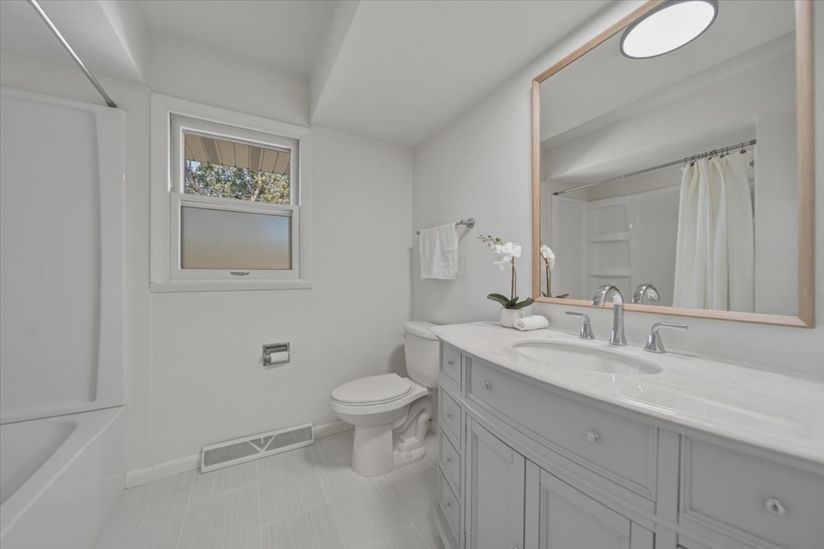 2656 Sierra Drive Property Photo 14