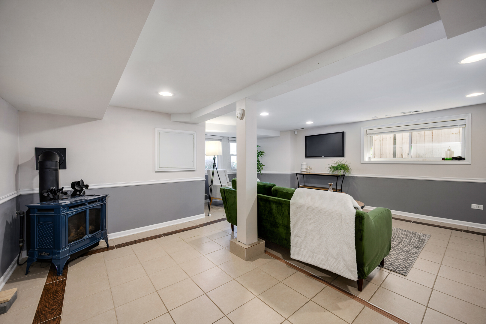 3726 N Albany Avenue Property Photo 18
