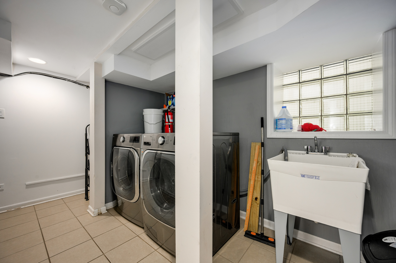 3726 N Albany Avenue Property Photo 21