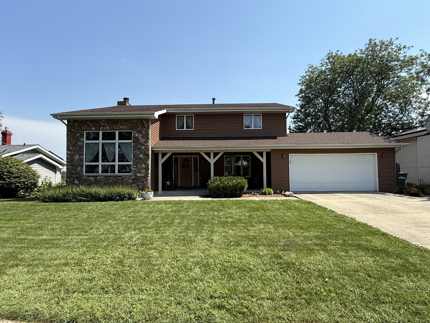 408 S Brookshore Drive Property Photo 1