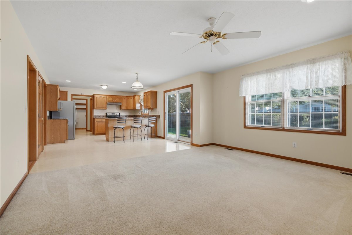 3211 Clairbridge Drive Property Photo 12