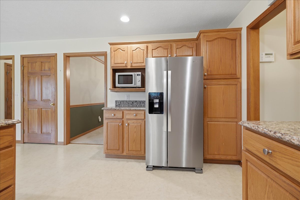 3211 Clairbridge Drive Property Photo 17
